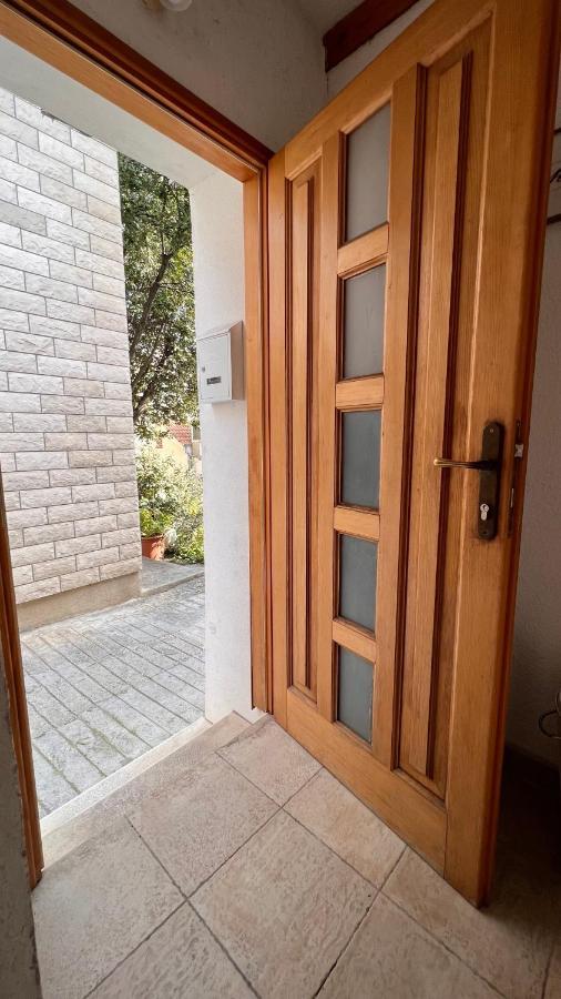 Guesthouse F Split Exterior photo